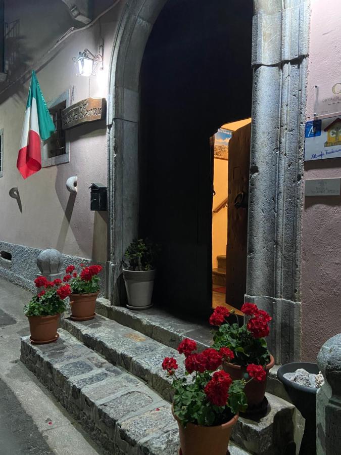 Отель La Locanda Di San Francesco Виджанелло Экстерьер фото